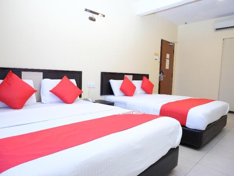 The Fern Lodge Hotel Skudai Habitación foto