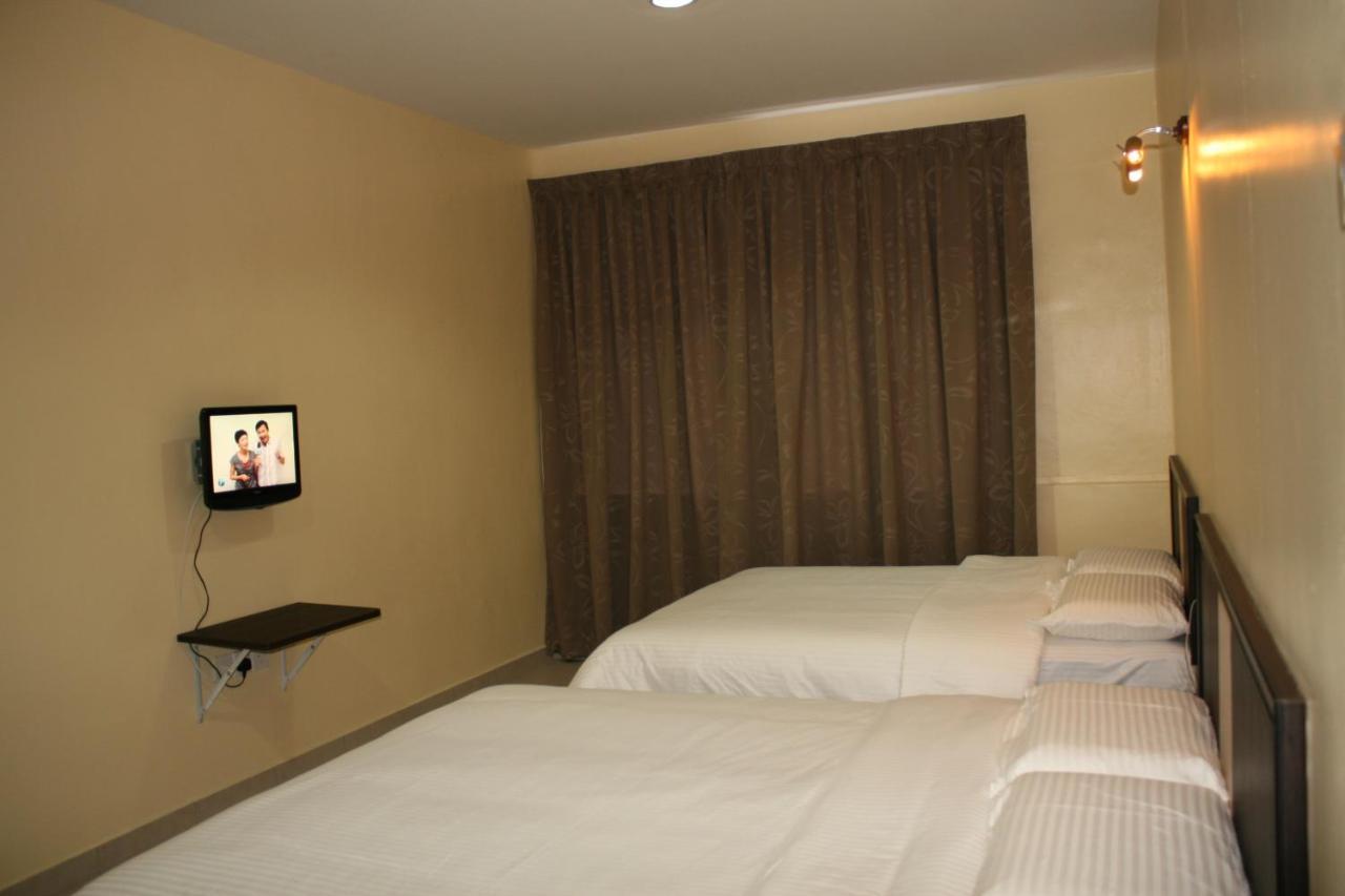 The Fern Lodge Hotel Skudai Exterior foto