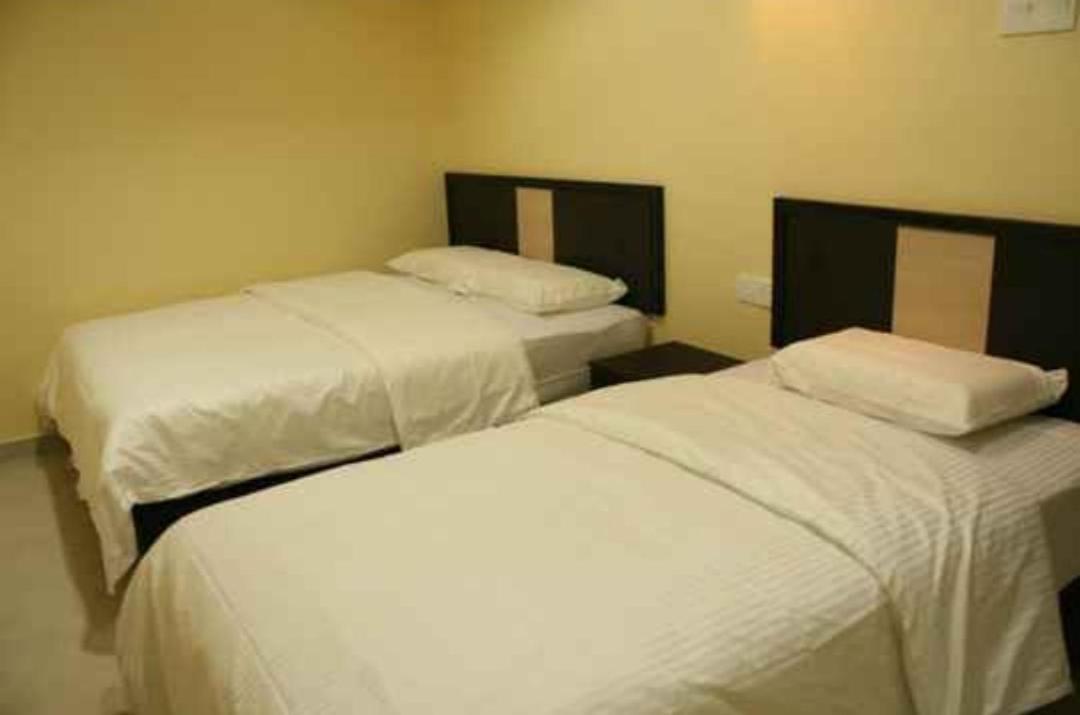 The Fern Lodge Hotel Skudai Exterior foto