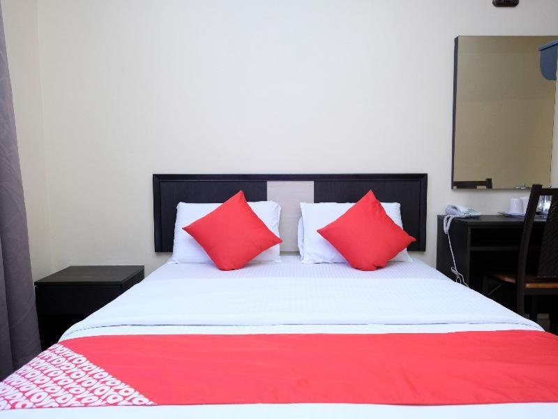 The Fern Lodge Hotel Skudai Habitación foto